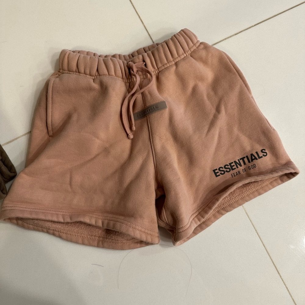 Essentials Blush Lounge shorts size 6-7